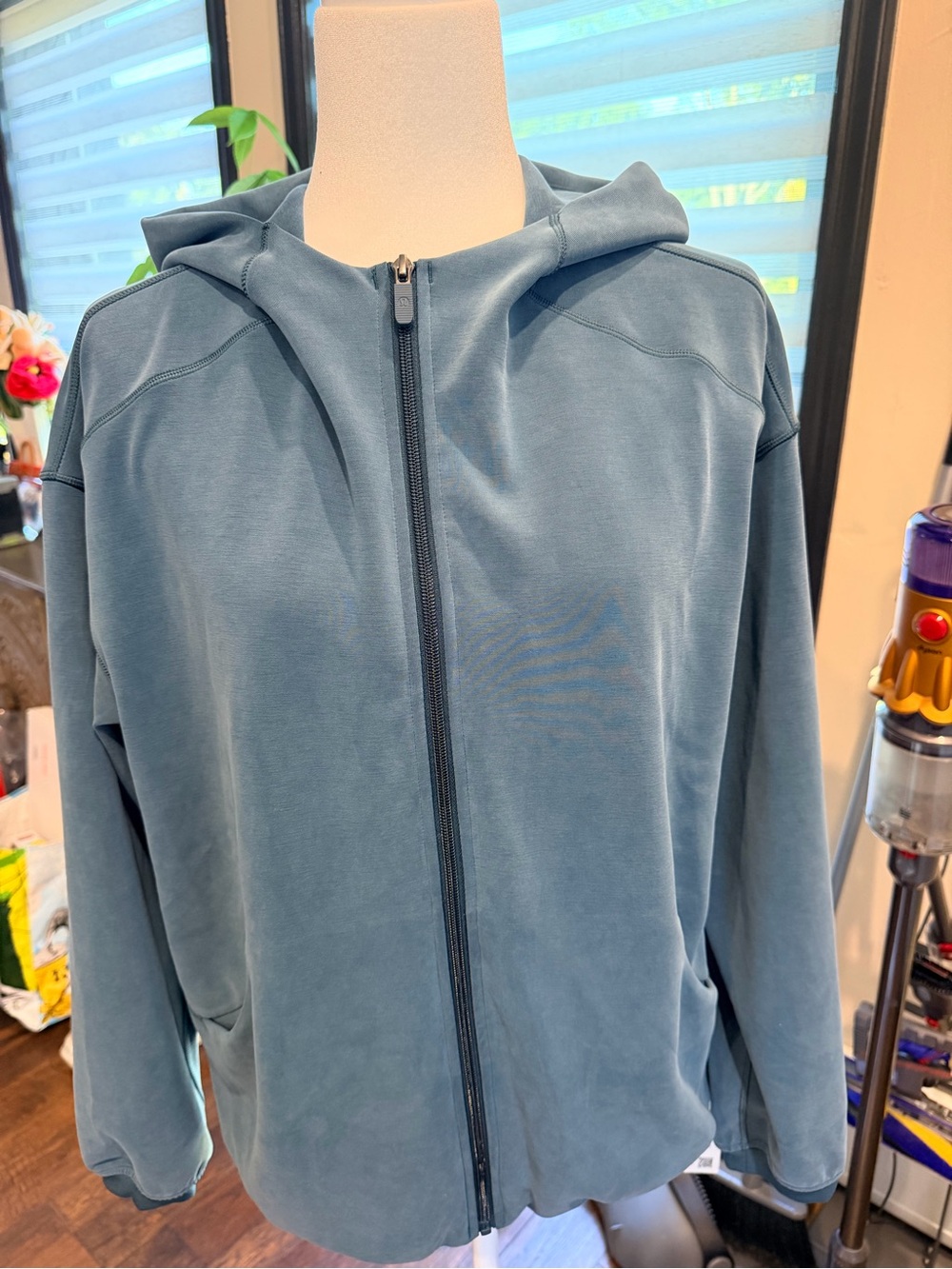 Lululemon Women’s Zip -Up Hooded Jacket - Teal Blue NWT Size Medium
